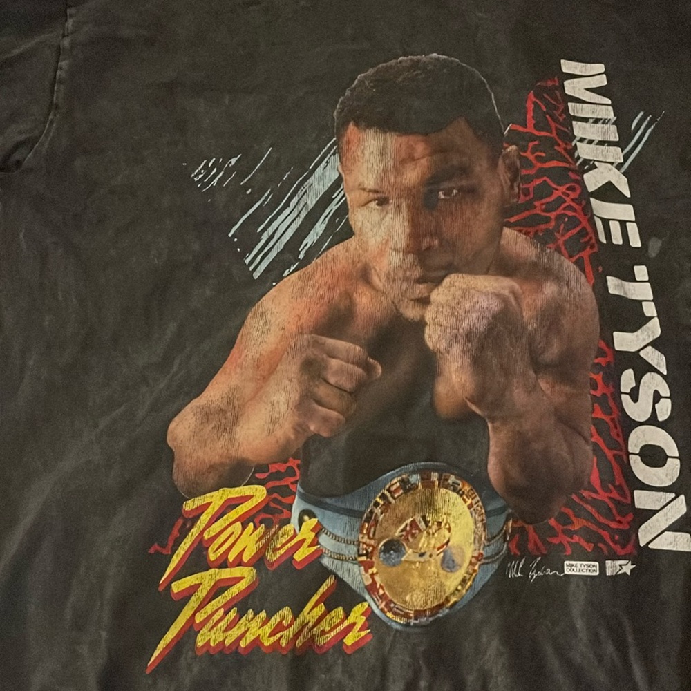 Mike Tyson power punch tee size large